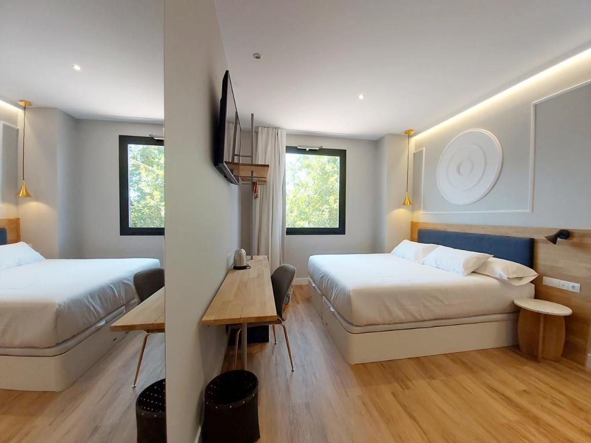 Habital Suites Jaca Exterior foto