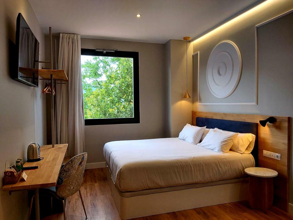 Habital Suites Jaca Exterior foto